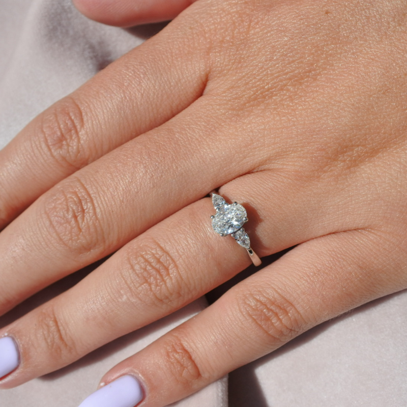 Daniels engagement rings online